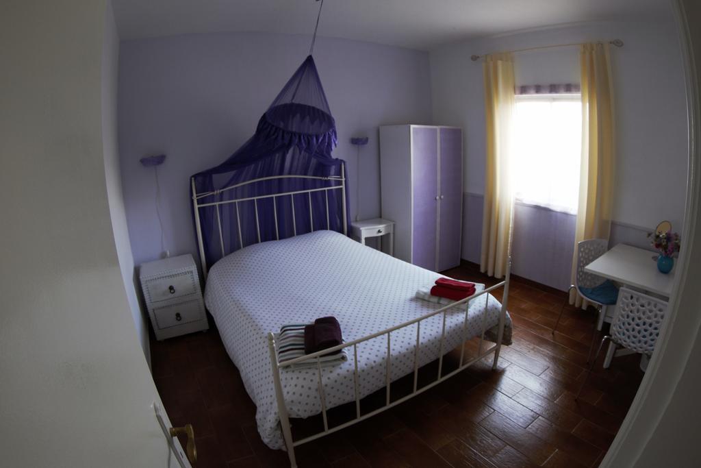 Casa Das Andorinhas Bed & Breakfast Palmela Exterior photo